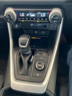 2024 Toyota RAV4 GXL