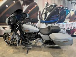 2025 Harley-Davidson Street Glide 117 (FLHX) Touring