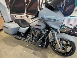 2025 Harley-Davidson Street Glide 117 (FLHX) Touring