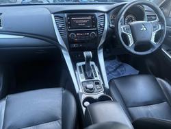 2016 Mitsubishi Pajero Sport Exceed