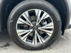 2025 Nissan X-TRAIL ST-L