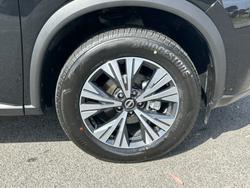 2025 Nissan X-TRAIL ST-L