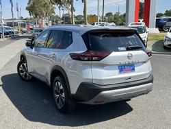 2025 Nissan X-TRAIL ST-L