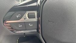 2024 Peugeot 2008 GT Hybrid