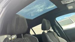 2024 Peugeot 2008 GT Hybrid