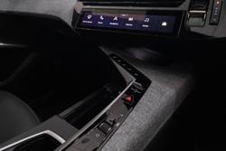 2025 Peugeot 3008 GT Premium Hybrid