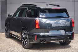 2025 MINI Countryman JCW Favoured