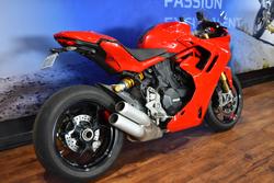 2023 Ducati SUPERSPORT 950 S Red