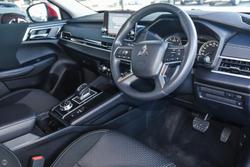 2025 Mitsubishi Outlander ES ZM MY24 Red Diamond