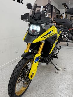 2025 Suzuki V-STROM 1050DE (DL1050RJ) Yellow