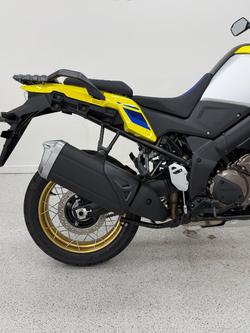 2025 Suzuki V-STROM 1050DE (DL1050RJ) Yellow