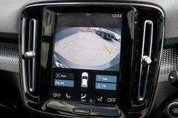 2021 Volvo XC40 T5 R-Design