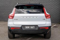 2021 Volvo XC40 T5 R-Design