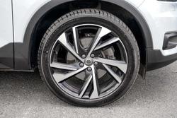 2021 Volvo XC40 T5 R-Design