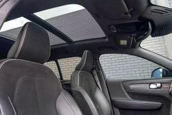 2021 Volvo XC40 T5 R-Design