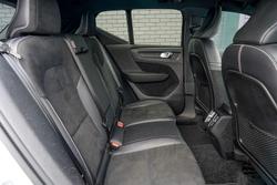 2021 Volvo XC40 T5 R-Design