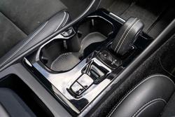 2021 Volvo XC40 T5 R-Design