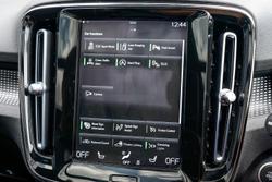 2021 Volvo XC40 T5 R-Design