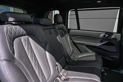 2022 BMW X7 M50i