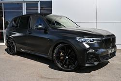 2022 BMW X7 M50i