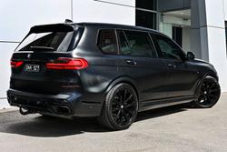 2022 BMW X7 M50i