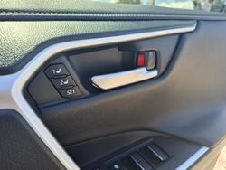 2020 Toyota RAV4 Cruiser