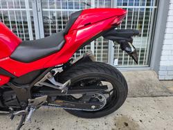 2016 Kawasaki NINJA 300 Red