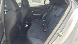 2025 Peugeot 2008 GT Hybrid