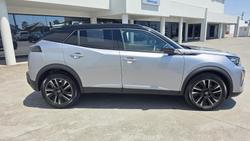 2025 Peugeot 2008 GT Hybrid