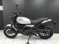 2025 Royal Enfield 2025 Royal Enfield 450CC GUERILLA 450 Road Silver