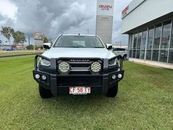 2023 Isuzu D-MAX 2023 Isuzu D-Max 4X4 Crew Cab Chassis LSM 3.0L TD Automatic (TOR3026) With Accesories