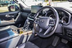 2024 Toyota Landcruiser VX