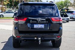 2024 Toyota Landcruiser VX