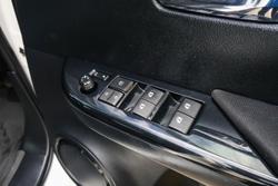 2023 Toyota Hilux SR5