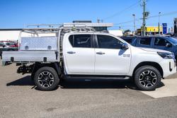 2023 Toyota Hilux SR5