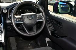 2024 Toyota Landcruiser GXL