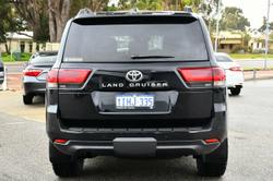 2024 Toyota Landcruiser GXL