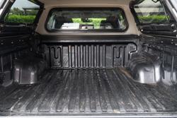 2022 Toyota Hilux SR