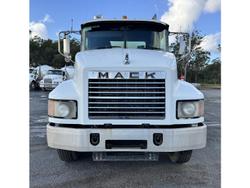 2007 MACK Concrete Agi Truck METROLINER