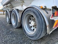 2000 KOCKUMS INDUSTRIES (AUST) P/L Concrete Tanker Trailer