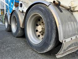 2000 KOCKUMS INDUSTRIES (AUST) P/L Concrete Tanker Trailer