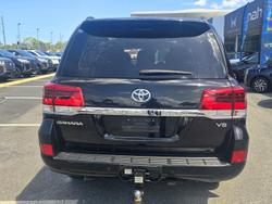 2016 Toyota Landcruiser Sahara VDJ200R 4X4 Dual Range Black
