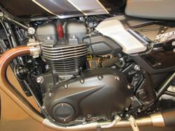 2025 Triumph Speed Twin 900 Speed Twin Black