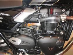 2025 Triumph Speed Twin 900 Speed Twin Black