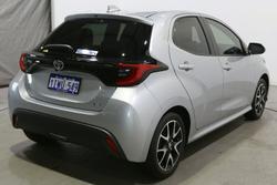 2025 Toyota Yaris SX Hybrid