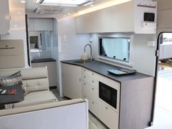 2026 Wonderland RV Amaroo 1906Q-M-C