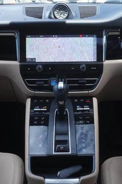 2024 Porsche Macan T