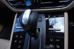 2024 Porsche Macan T