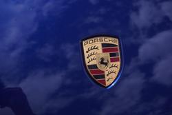 2024 Porsche Macan T