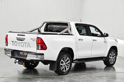 2020 Toyota Hilux SR5
